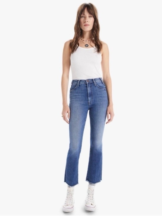 MOTHER Denim - MOTHER Denim Mid Rise Dazzler Crop Fray in We're All in This Together Size 25